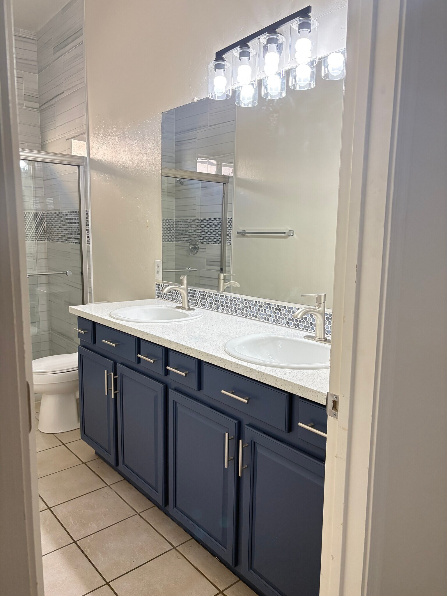 Newly Renovated Master Bathroom - 8519 E Seabury Ct