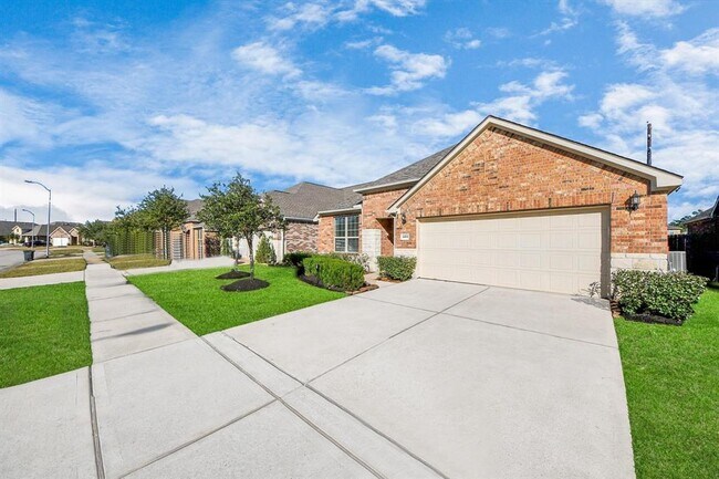 Building Photo - 24610 Emerald Pool Falls Dr