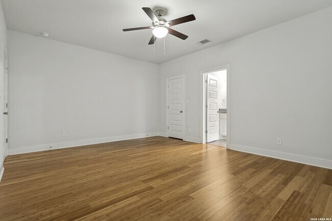 Building Photo - 423 Channing Ave