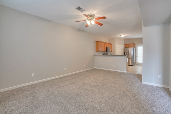 Building Photo - 2567 New Holland Cir