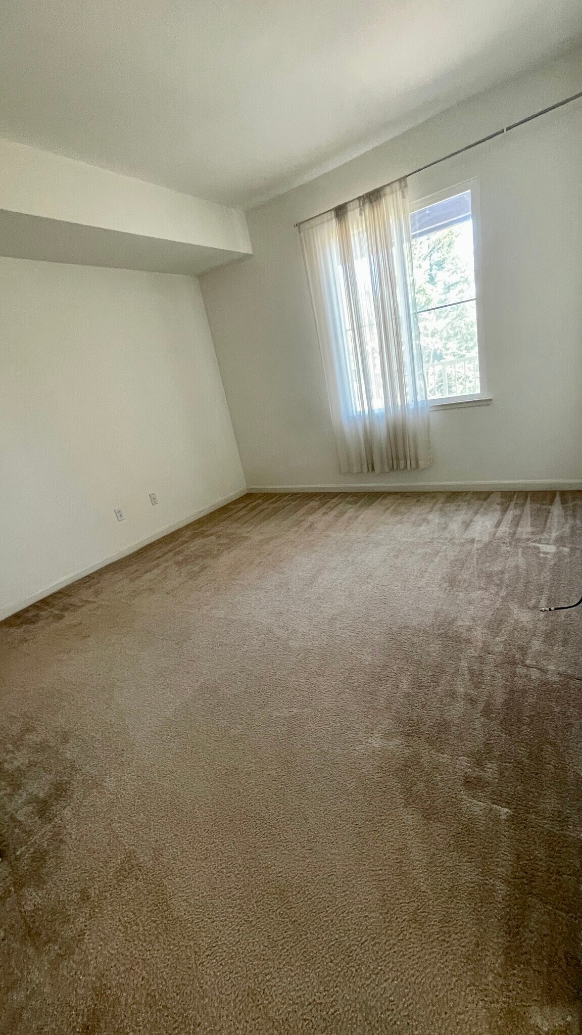 Building Photo - 2255 Showers Dr