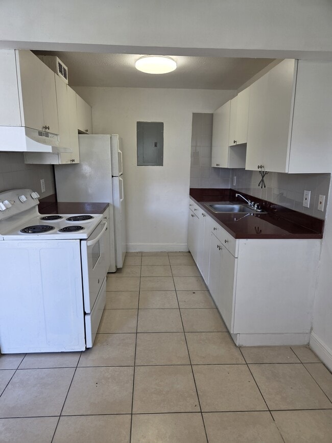 Building Photo - 9534 SW 143rd Ct