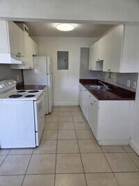 Building Photo - 9534 SW 143rd Ct