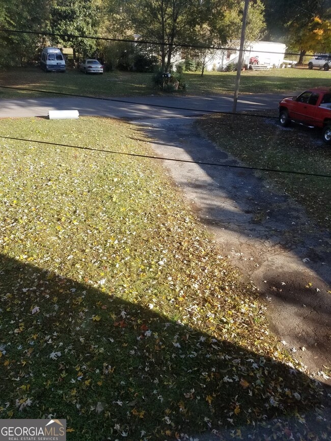 Building Photo - 7 David Dr