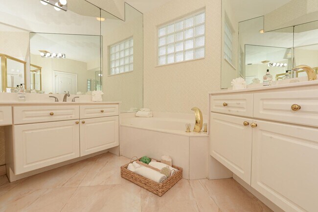 Building Photo - 8417 Quail Meadow Way