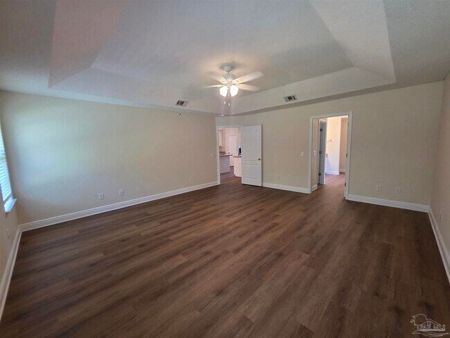 Building Photo - 7200 Annandale Dr