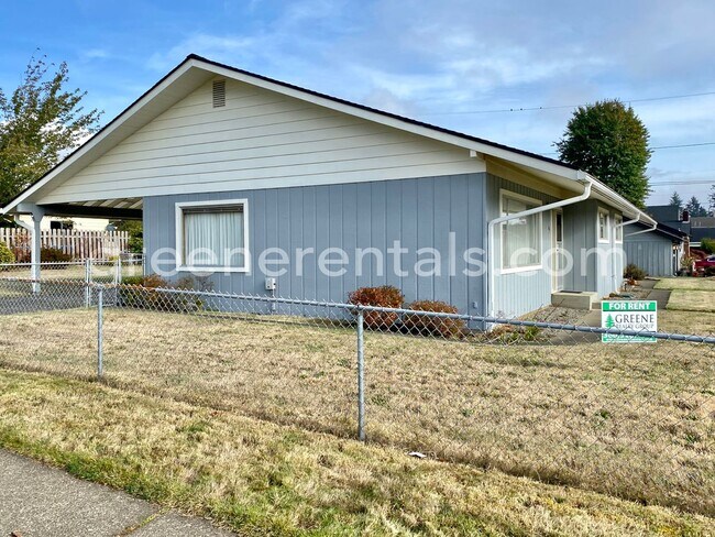 Building Photo - Large 2BD/2BA Montesano Duplex