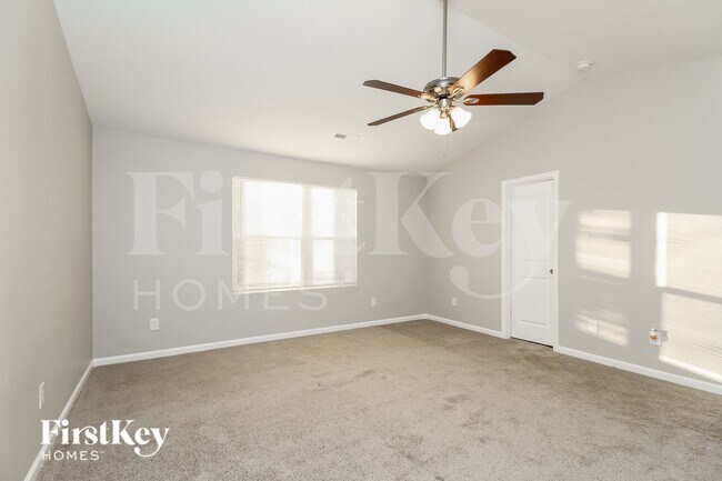 Building Photo - 231 Creekstone Ct