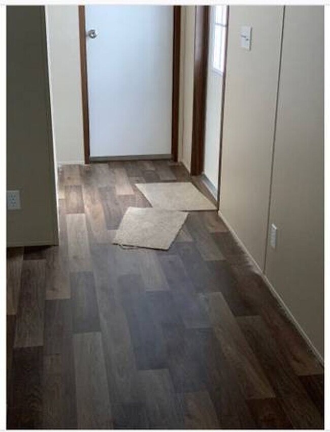 Building Photo - 2 BD/2 BA Trailer Home $1450 Pet Friendly and Students Welcome with Co-Signers