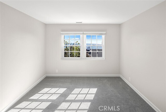 Building Photo - 1259 Cliff Dr