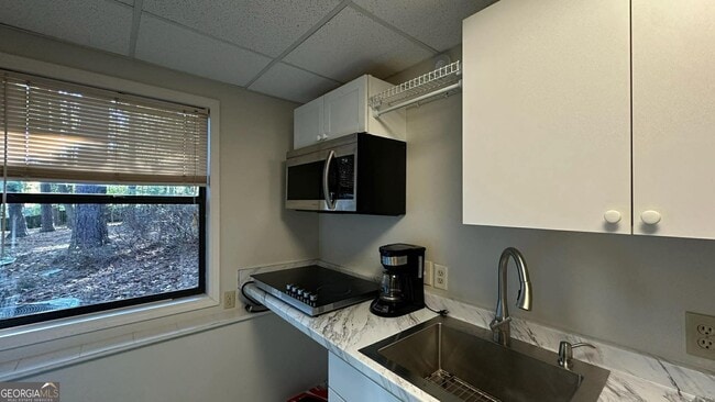 Building Photo - 3966 N Indian Cir NW