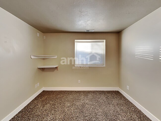 Building Photo - 52 S 1660 W