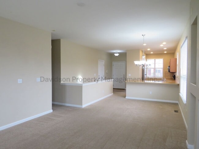 Building Photo - Cozy 3 Bedroom House in Stetson Hills