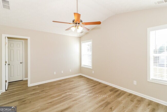 Building Photo - 698 Clairidge Elm Trail SW