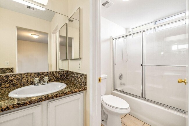 Building Photo - Spacious 4BR Home with Main-Level Primary Suite & No HOA!