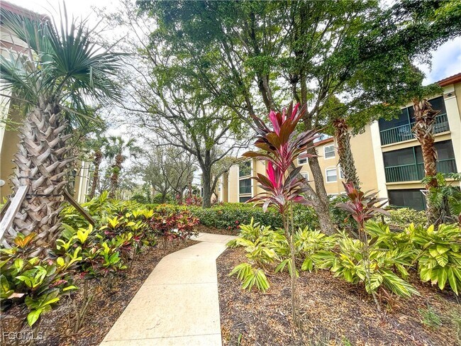 Building Photo - 8851 Colonnades Ct W