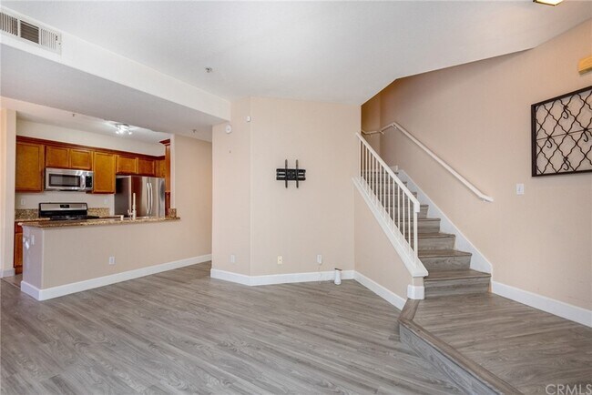 Building Photo - 13133 Le Parc Blvd
