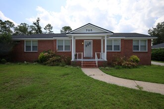 Building Photo - 705 Georgia Ave
