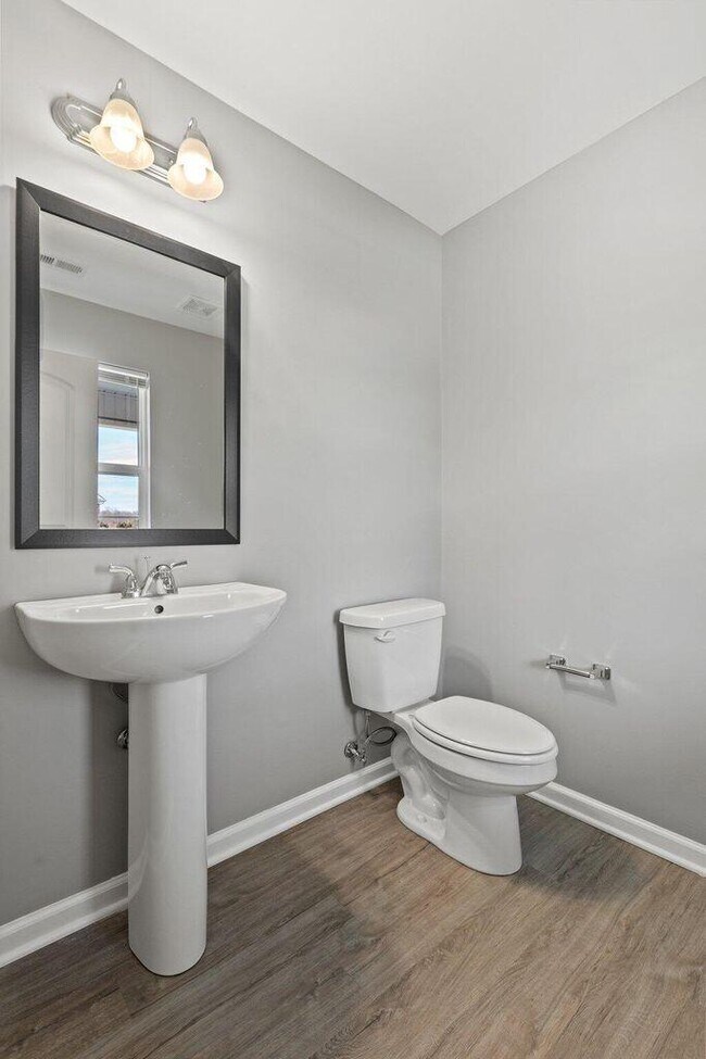 Building Photo - 6080 Arbor Wds Way