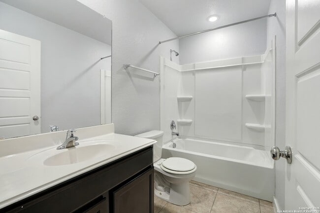 Building Photo - 10726 Francisco Way