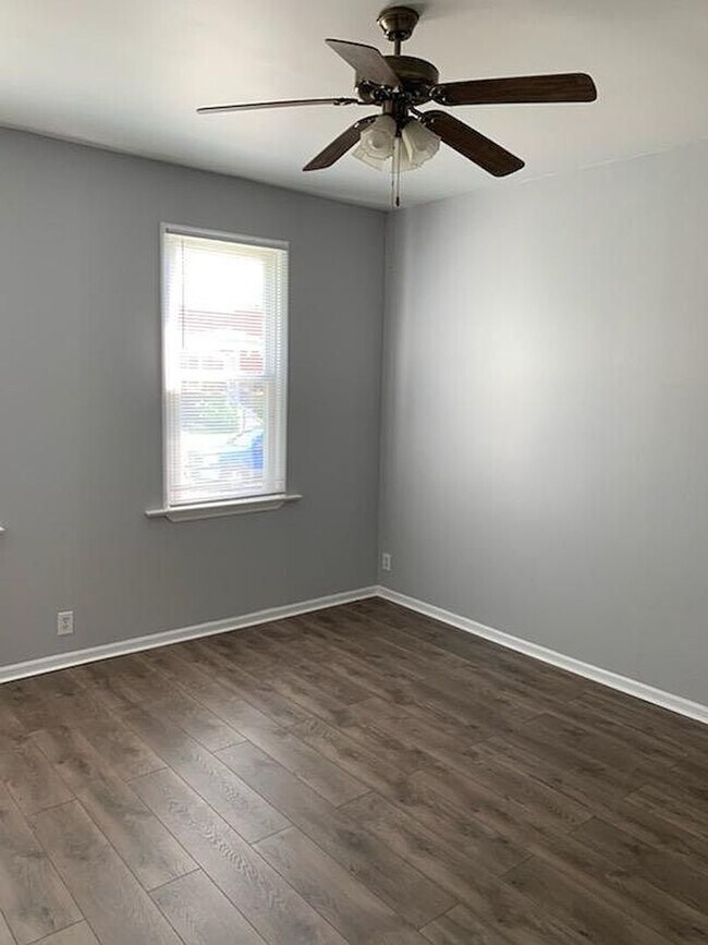 Building Photo - 4632 Cecil Pl