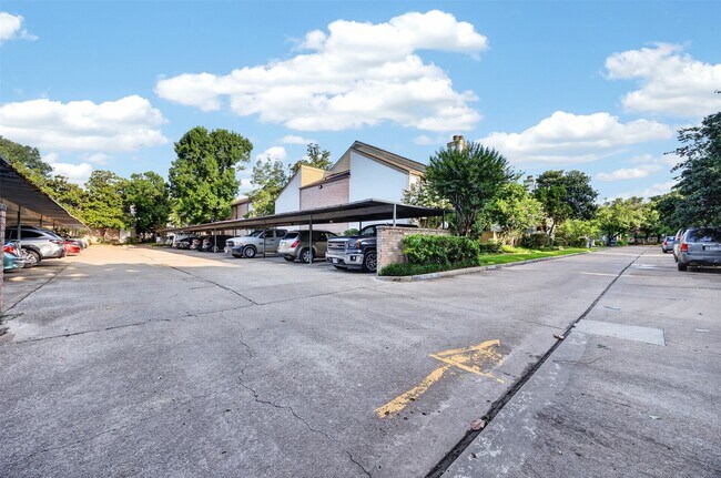 Building Photo - 10053 Westpark Dr