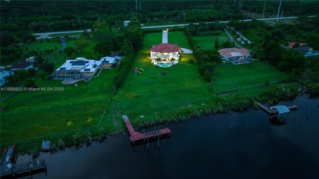 Building Photo - 6152 SW Banks St