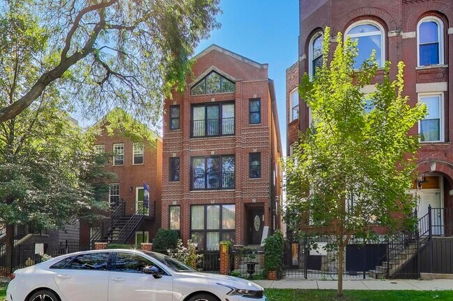 Primary Photo - 2733 W Potomac Ave
