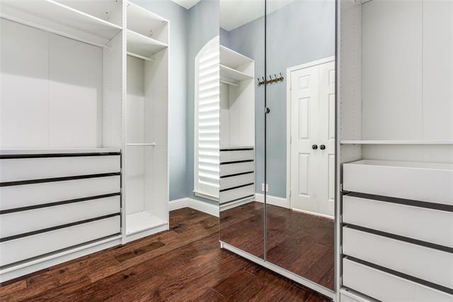 Building Photo - 2913 Bellerive Dr