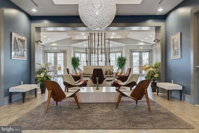 Building Photo - 7530 Stonehouse Run Dr