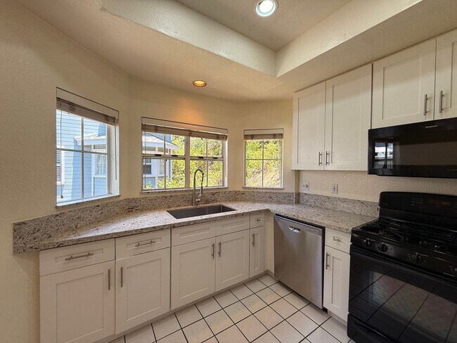 Building Photo - Bright 3BD/3BA Home in Scripps Ranch with Two Balconies, Private En-Suite Baths & Community Pool