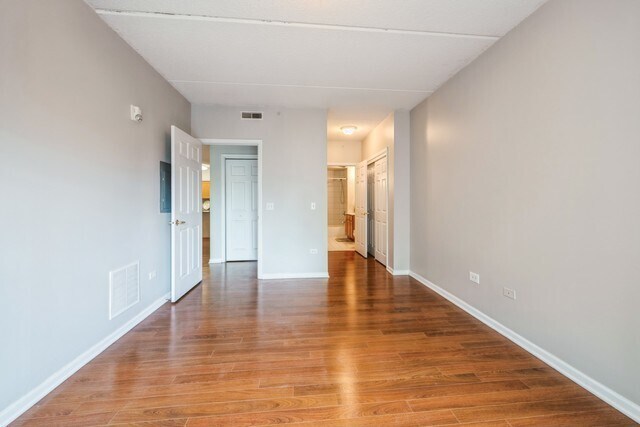 Building Photo - 1479 N Milwaukee Ave