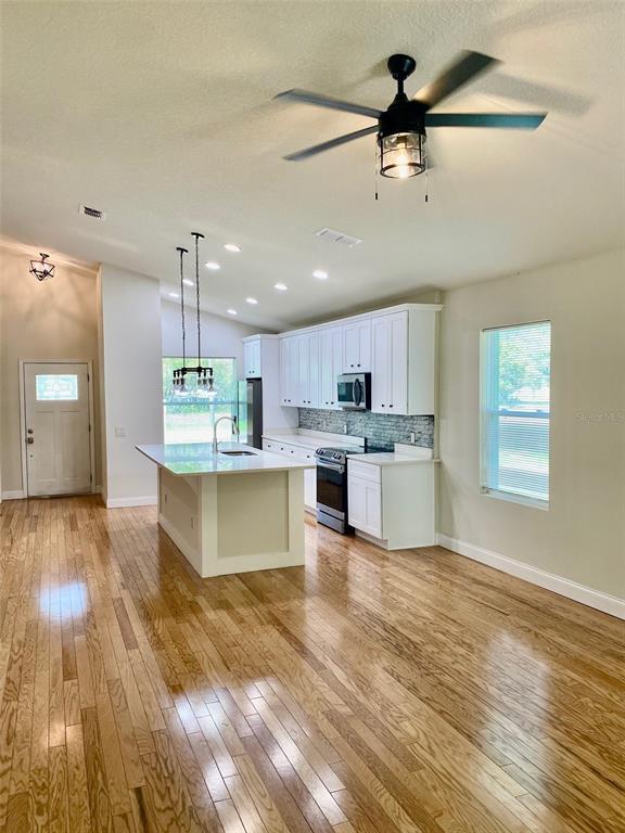 Building Photo - 509 Pine Ln