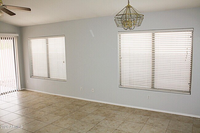 Building Photo - 13232 W Desert Ln