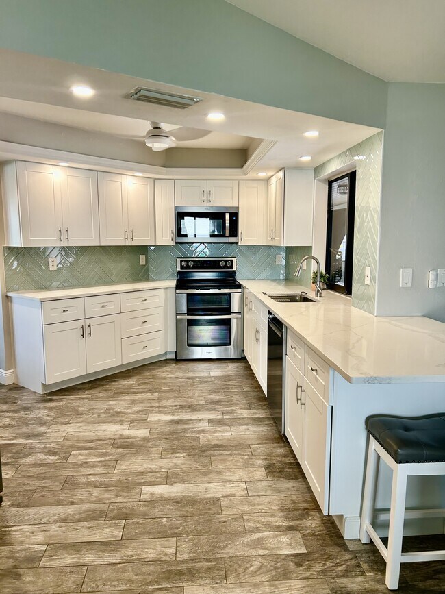 Building Photo - 708 El Dorado Pkwy W