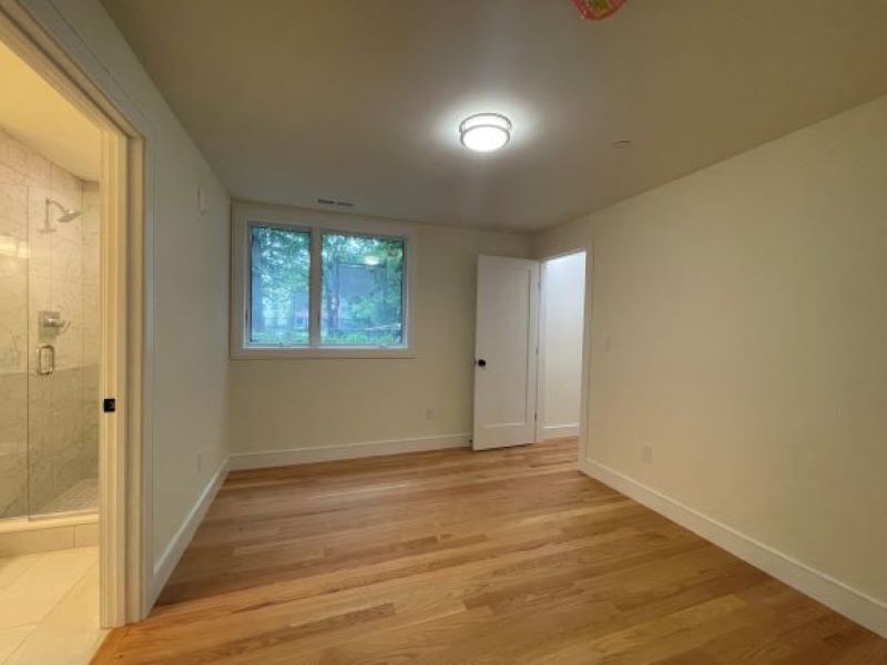 Building Photo - 23 Cameron St