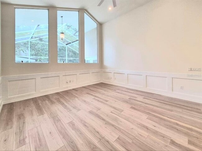 Building Photo - 2214 Green Oaks Ln