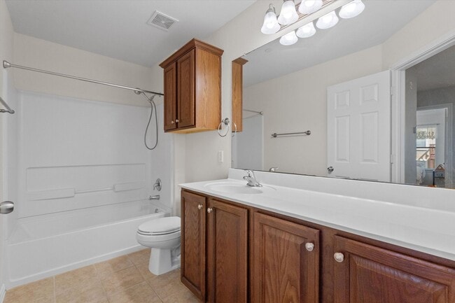 Building Photo - Lovely 2 Bedroom, 2.5 Bath Townhome w/ 2-Car Garage in Cedar Park!