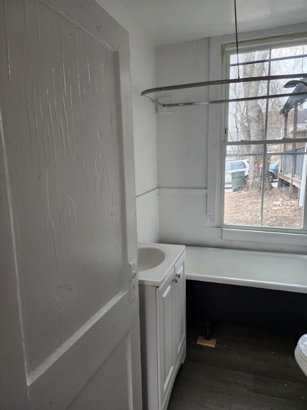 Building Photo - 16 3rd St