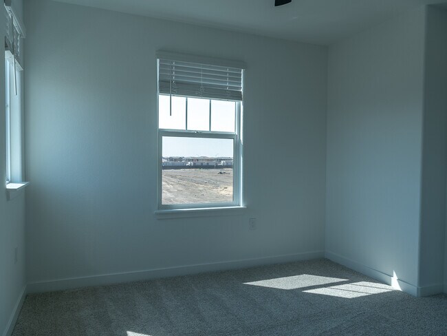 Building Photo - 3596 Kona Kai Wy