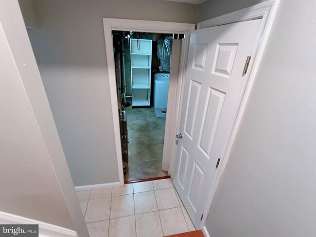 Building Photo - 7445 Aspenpark Rd