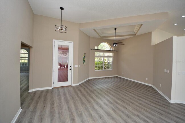 Building Photo - 18 Wellwater Dr