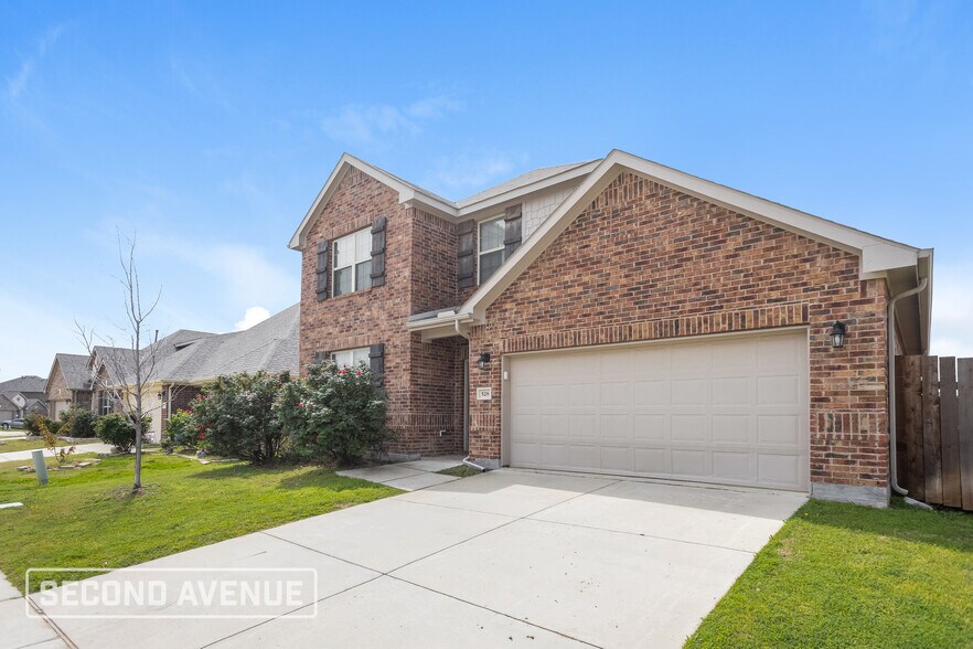 Building Photo - 528 Bird Creek Dr