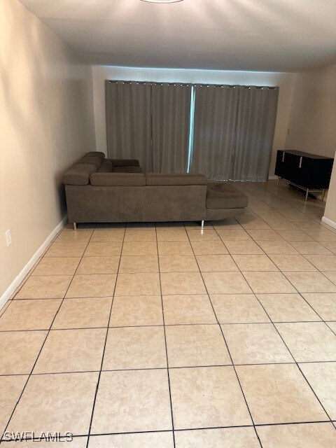 Building Photo - 4900 Biscayne Dr