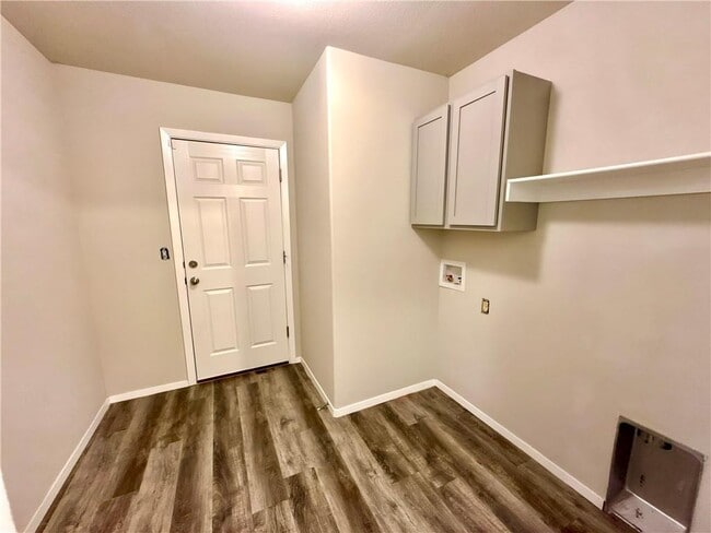 Building Photo - 530 Woodcreek Lp