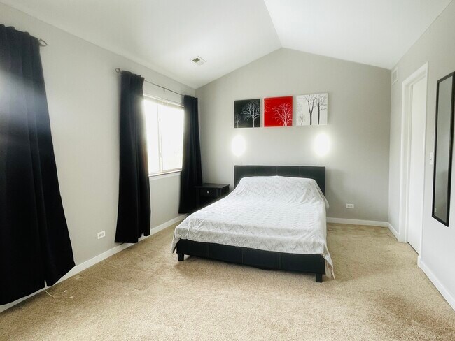 Building Photo - 1385 Redbridge Ct