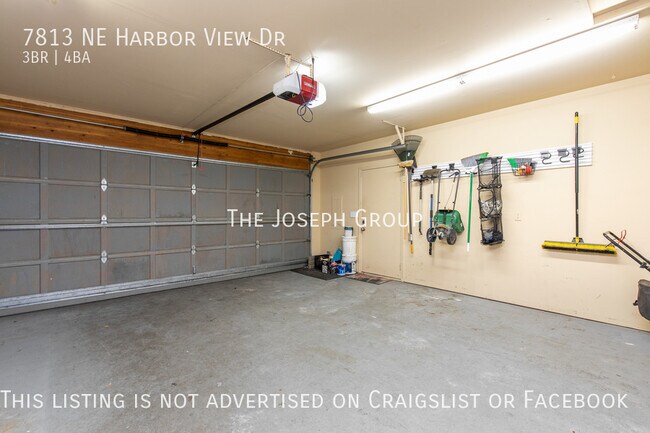 Building Photo - 3-bedroom, 3.5-bathroom charmer in Poulsbo!