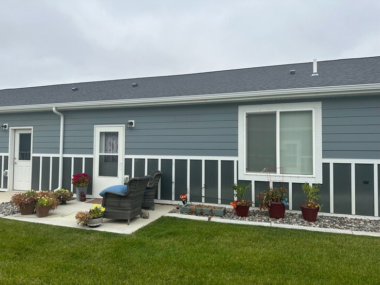 Building Photo - Queens Ann Patio Home Apartments