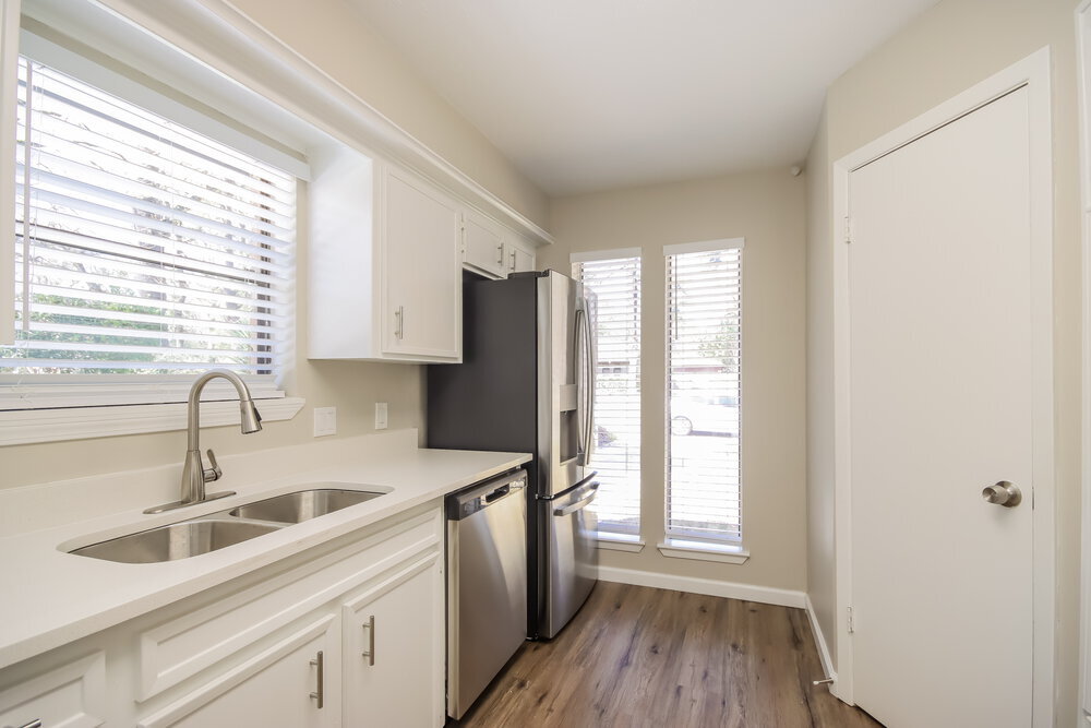 Building Photo - 2210 Dristone Dr