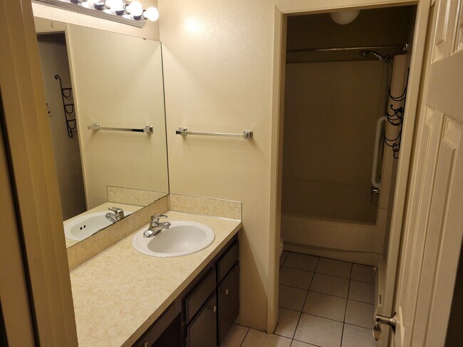 Building Photo - Smitty's RV Park